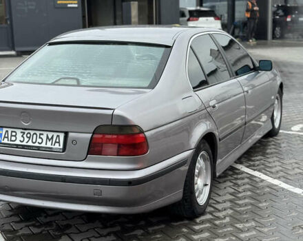 Серый БМВ 5 Серия, объемом двигателя 2.79 л и пробегом 450 тыс. км за 3500 $, фото 5 на Automoto.ua