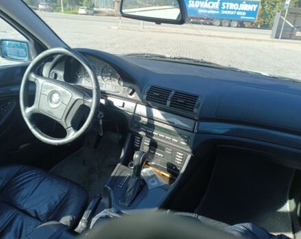 Серый БМВ 5 Серия, объемом двигателя 2.5 л и пробегом 230 тыс. км за 4600 $, фото 6 на Automoto.ua