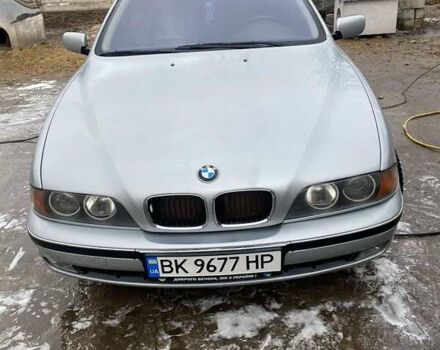 Серый БМВ 5 Серия, объемом двигателя 2.8 л и пробегом 380 тыс. км за 4400 $, фото 5 на Automoto.ua