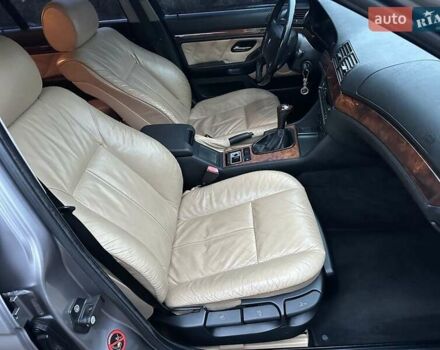 Сірий БМВ 5 Серія, об'ємом двигуна 2.5 л та пробігом 250 тис. км за 8000 $, фото 119 на Automoto.ua