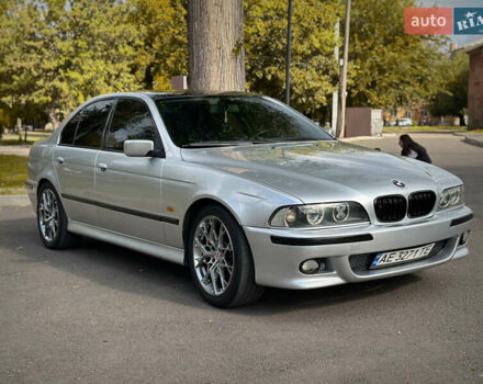 Серый БМВ 5 Серия, объемом двигателя 2.8 л и пробегом 540 тыс. км за 8000 $, фото 1 на Automoto.ua