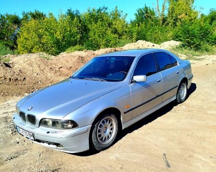 Серый БМВ 5 Серия, объемом двигателя 2.8 л и пробегом 200 тыс. км за 3000 $, фото 2 на Automoto.ua