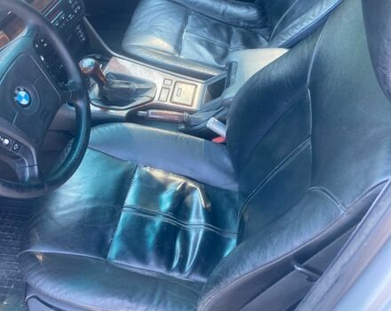 Серый БМВ 5 Серия, объемом двигателя 2.5 л и пробегом 370 тыс. км за 3800 $, фото 8 на Automoto.ua