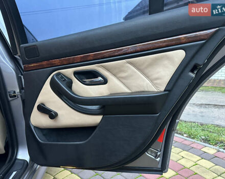Сірий БМВ 5 Серія, об'ємом двигуна 2.5 л та пробігом 250 тис. км за 8000 $, фото 7 на Automoto.ua