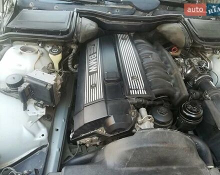 Сірий БМВ 5 Серія, об'ємом двигуна 2 л та пробігом 530 тис. км за 5000 $, фото 33 на Automoto.ua