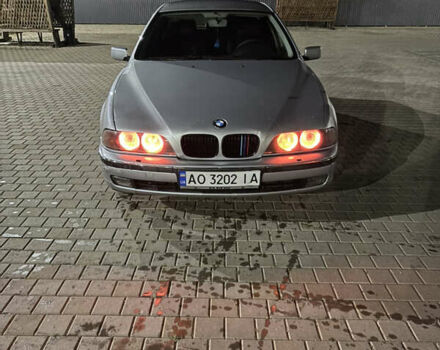 Серый БМВ 5 Серия, объемом двигателя 2.5 л и пробегом 322 тыс. км за 3100 $, фото 9 на Automoto.ua