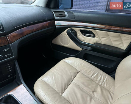 Сірий БМВ 5 Серія, об'ємом двигуна 2.5 л та пробігом 250 тис. км за 8000 $, фото 40 на Automoto.ua