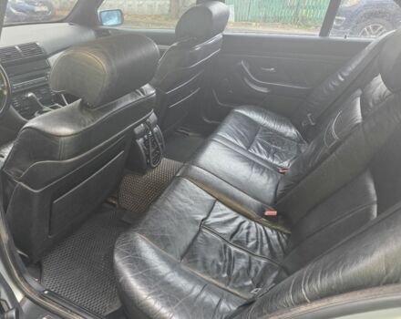 Серый БМВ 5 Серия, объемом двигателя 2.5 л и пробегом 300 тыс. км за 3600 $, фото 12 на Automoto.ua