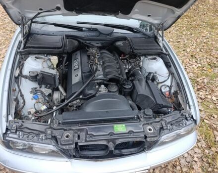 Серый БМВ 5 Серия, объемом двигателя 2 л и пробегом 389 тыс. км за 3800 $, фото 7 на Automoto.ua