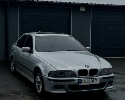 Серый БМВ 5 Серия, объемом двигателя 3 л и пробегом 244 тыс. км за 4600 $, фото 1 на Automoto.ua