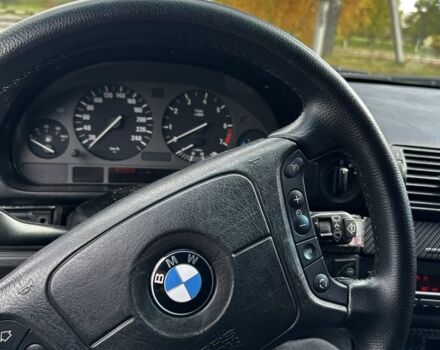 Серый БМВ 5 Серия, объемом двигателя 2.5 л и пробегом 502 тыс. км за 3000 $, фото 18 на Automoto.ua