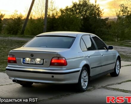 Серый БМВ 5 Серия, объемом двигателя 2 л и пробегом 300 тыс. км за 2999 $, фото 6 на Automoto.ua