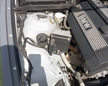 Серый БМВ 5 Серия, объемом двигателя 2 л и пробегом 378 тыс. км за 4700 $, фото 3 на Automoto.ua