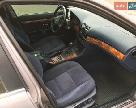 Серый БМВ 5 Серия, объемом двигателя 3.5 л и пробегом 262 тыс. км за 6999 $, фото 3 на Automoto.ua