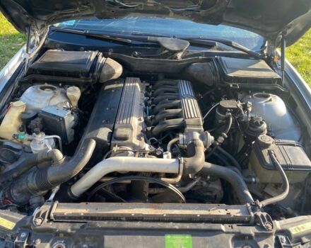 Серый БМВ 5 Серия, объемом двигателя 2.5 л и пробегом 425 тыс. км за 3550 $, фото 7 на Automoto.ua