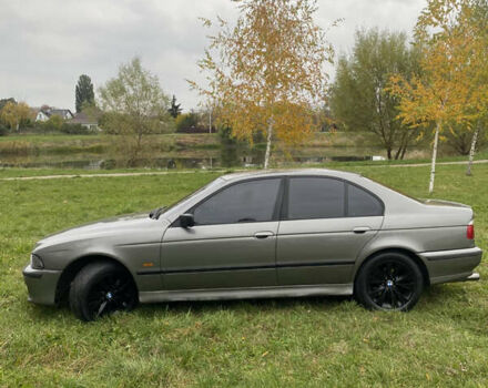 Серый БМВ 5 Серия, объемом двигателя 2.8 л и пробегом 400 тыс. км за 5000 $, фото 13 на Automoto.ua