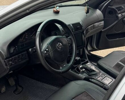 Серый БМВ 5 Серия, объемом двигателя 2.5 л и пробегом 490 тыс. км за 4800 $, фото 5 на Automoto.ua