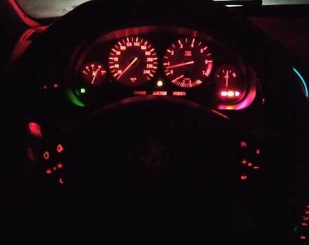 Серый БМВ 5 Серия, объемом двигателя 2 л и пробегом 300 тыс. км за 6000 $, фото 2 на Automoto.ua