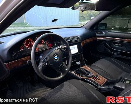 Серый БМВ 5 Серия, объемом двигателя 2 л и пробегом 300 тыс. км за 2999 $, фото 9 на Automoto.ua