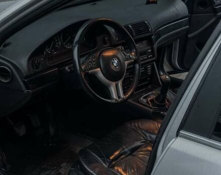 Серый БМВ 5 Серия, объемом двигателя 3 л и пробегом 244 тыс. км за 4600 $, фото 18 на Automoto.ua