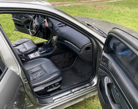 Серый БМВ 5 Серия, объемом двигателя 2.8 л и пробегом 400 тыс. км за 5000 $, фото 2 на Automoto.ua