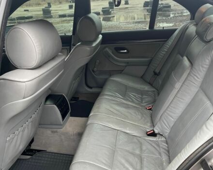 Серый БМВ 5 Серия, объемом двигателя 2 л и пробегом 420 тыс. км за 5000 $, фото 5 на Automoto.ua