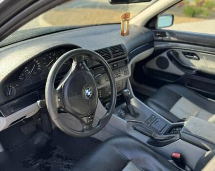 Сірий БМВ 5 Серія, об'ємом двигуна 2.5 л та пробігом 345 тис. км за 3700 $, фото 1 на Automoto.ua