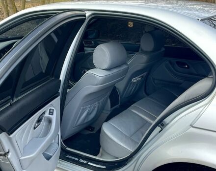 Серый БМВ 5 Серия, объемом двигателя 2.5 л и пробегом 400 тыс. км за 5200 $, фото 10 на Automoto.ua