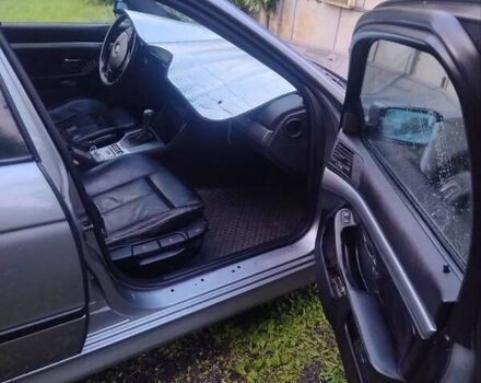 Серый БМВ 5 Серия, объемом двигателя 4.4 л и пробегом 999 тыс. км за 7800 $, фото 18 на Automoto.ua