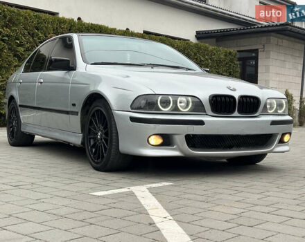 Серый БМВ 5 Серия, объемом двигателя 4.4 л и пробегом 350 тыс. км за 4999 $, фото 10 на Automoto.ua