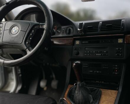 Серый БМВ 5 Серия, объемом двигателя 2.5 л и пробегом 400 тыс. км за 2499 $, фото 4 на Automoto.ua