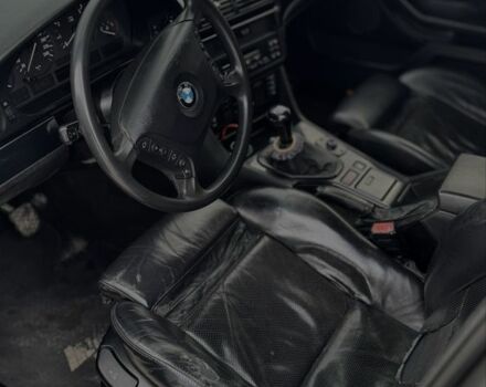 Серый БМВ 5 Серия, объемом двигателя 2 л и пробегом 235 тыс. км за 3599 $, фото 5 на Automoto.ua