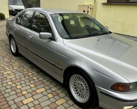 Серый БМВ 5 Серия, объемом двигателя 2.5 л и пробегом 151 тыс. км за 2800 $, фото 3 на Automoto.ua