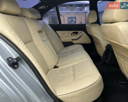 Серый БМВ 5 Серия, объемом двигателя 4.4 л и пробегом 350 тыс. км за 4999 $, фото 39 на Automoto.ua