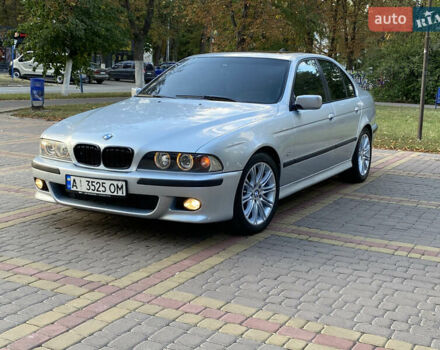 Серый БМВ 5 Серия, объемом двигателя 4.4 л и пробегом 577 тыс. км за 6700 $, фото 5 на Automoto.ua