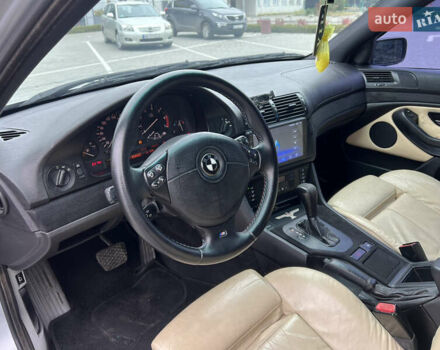 Серый БМВ 5 Серия, объемом двигателя 4.4 л и пробегом 350 тыс. км за 4999 $, фото 30 на Automoto.ua
