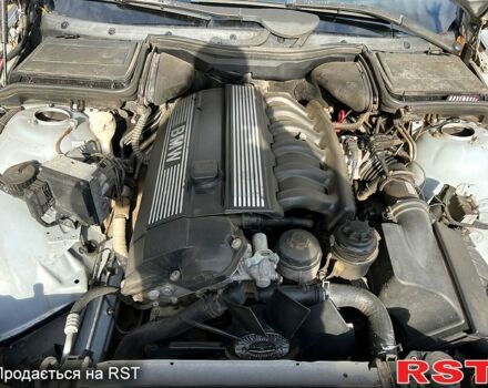 Сірий БМВ 5 Серія, об'ємом двигуна 2.5 л та пробігом 314 тис. км за 3700 $, фото 5 на Automoto.ua