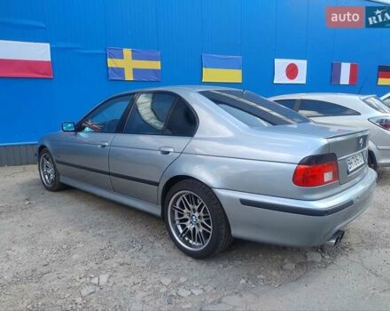 Серый БМВ 5 Серия, объемом двигателя 4.4 л и пробегом 999 тыс. км за 7800 $, фото 3 на Automoto.ua