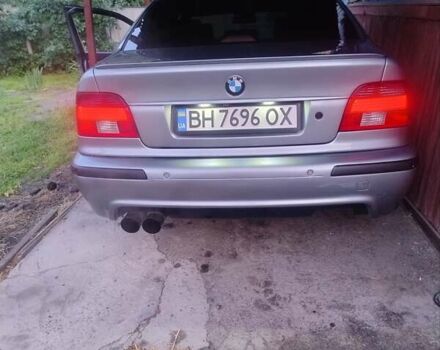 Серый БМВ 5 Серия, объемом двигателя 4.4 л и пробегом 999 тыс. км за 7800 $, фото 14 на Automoto.ua