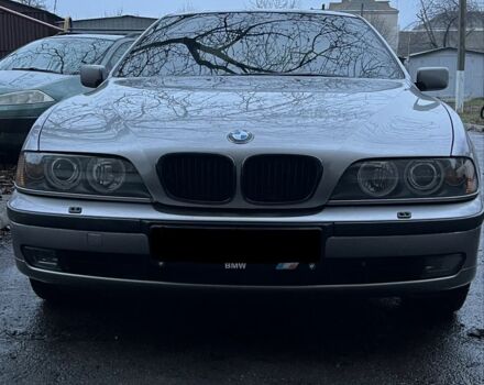 Серый БМВ 5 Серия, объемом двигателя 2.5 л и пробегом 370 тыс. км за 6000 $, фото 1 на Automoto.ua