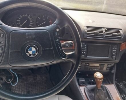 Серый БМВ 5 Серия, объемом двигателя 2.5 л и пробегом 300 тыс. км за 1450 $, фото 5 на Automoto.ua