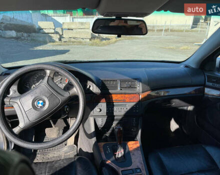 Сірий БМВ 5 Серія, об'ємом двигуна 2 л та пробігом 290 тис. км за 3200 $, фото 12 на Automoto.ua