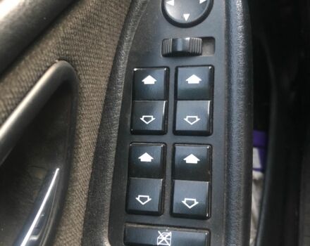 Серый БМВ 5 Серия, объемом двигателя 2 л и пробегом 363 тыс. км за 3900 $, фото 9 на Automoto.ua