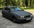 Сірий БМВ 5 Серія, об'ємом двигуна 2.5 л та пробігом 500 тис. км за 2397 $, фото 1 на Automoto.ua