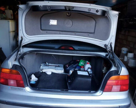 Серый БМВ 5 Серия, объемом двигателя 2.49 л и пробегом 320 тыс. км за 4200 $, фото 4 на Automoto.ua