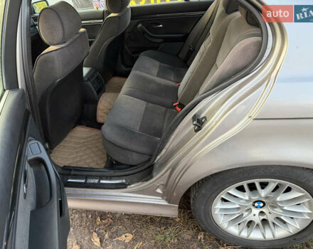 Сірий БМВ 5 Серія, об'ємом двигуна 2.5 л та пробігом 395 тис. км за 2500 $, фото 15 на Automoto.ua