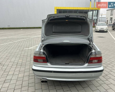 Серый БМВ 5 Серия, объемом двигателя 4.4 л и пробегом 350 тыс. км за 4999 $, фото 44 на Automoto.ua