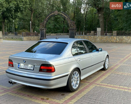 Серый БМВ 5 Серия, объемом двигателя 4.4 л и пробегом 577 тыс. км за 6700 $, фото 12 на Automoto.ua