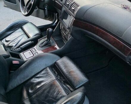 Серый БМВ 5 Серия, объемом двигателя 3 л и пробегом 535 тыс. км за 3900 $, фото 7 на Automoto.ua