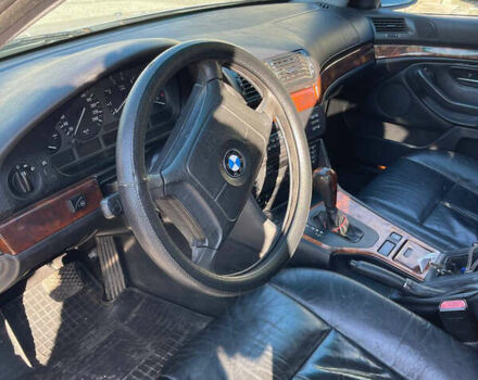 Сірий БМВ 5 Серія, об'ємом двигуна 2 л та пробігом 290 тис. км за 3200 $, фото 11 на Automoto.ua